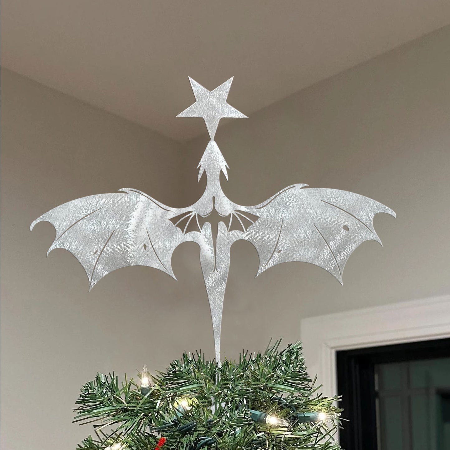 Animal Christmas tree metal topper with star