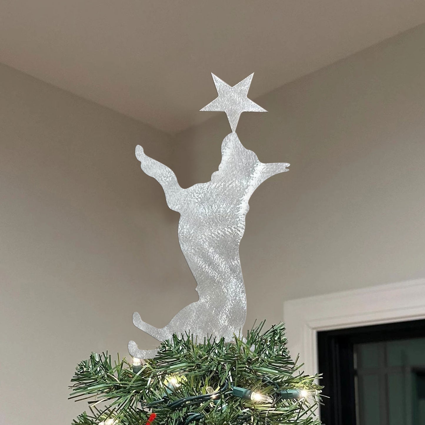 Dog with a star Christmas tree metal topper