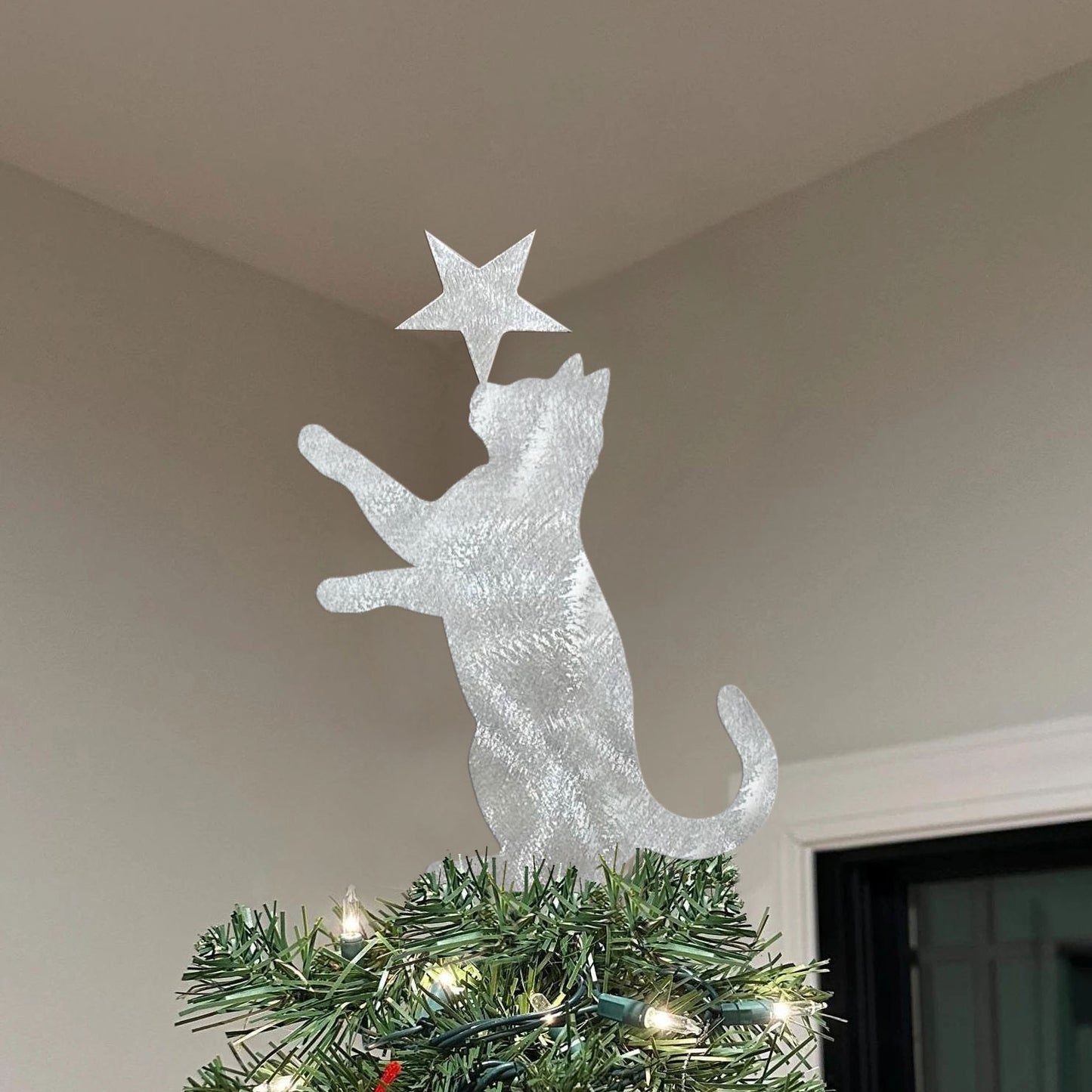 Dog with a star Christmas tree metal topper