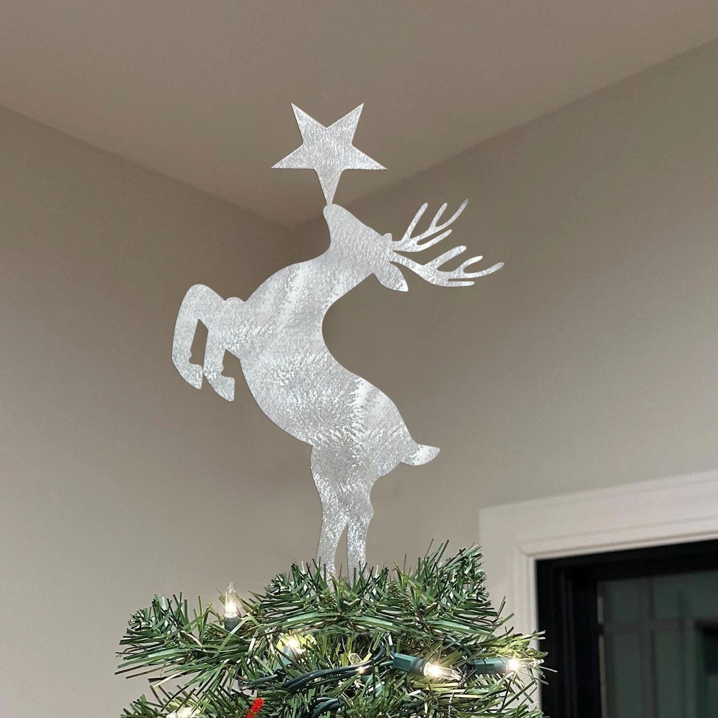 Animal Christmas tree metal topper with star