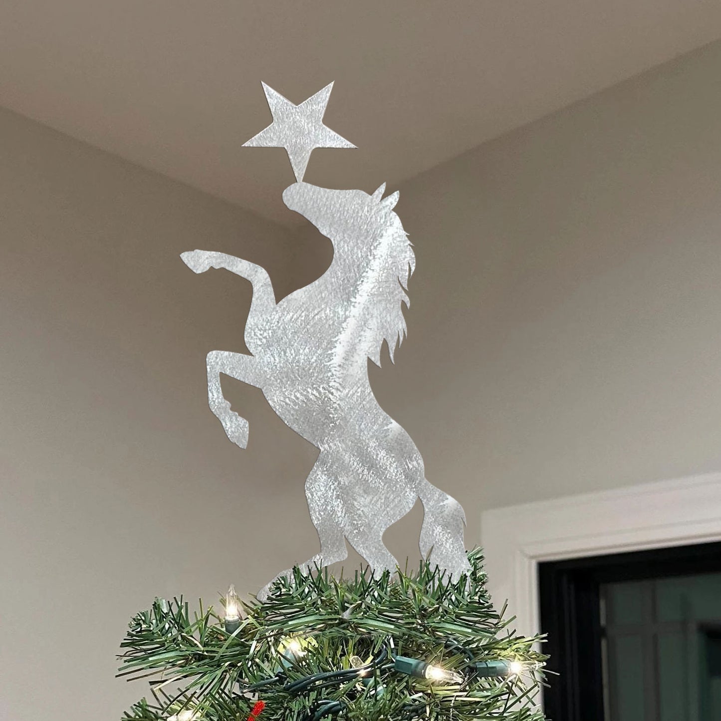 Animal Christmas tree metal topper with star