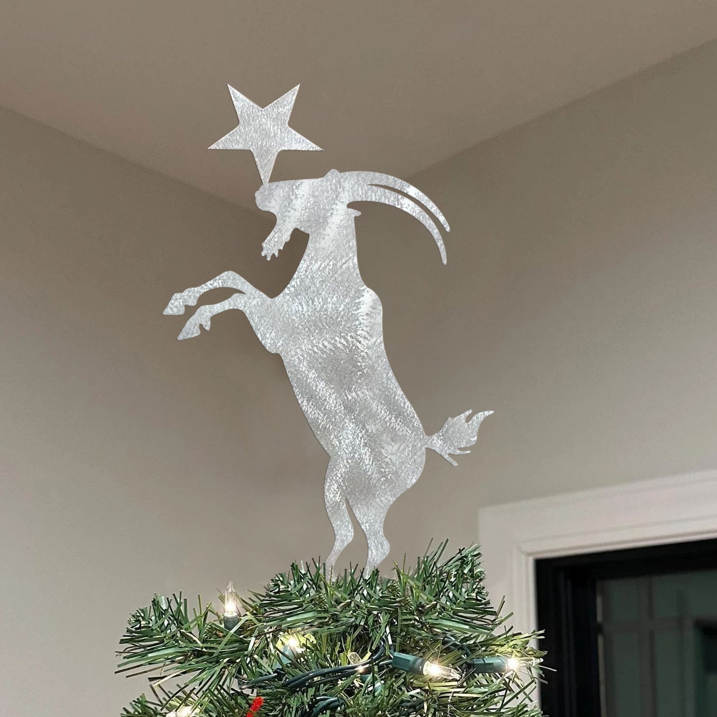 Animal Christmas tree metal topper with star