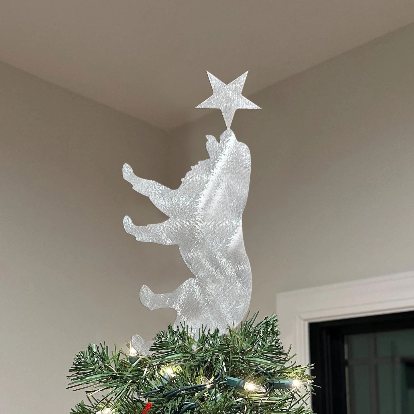 Dog with a star Christmas tree metal topper