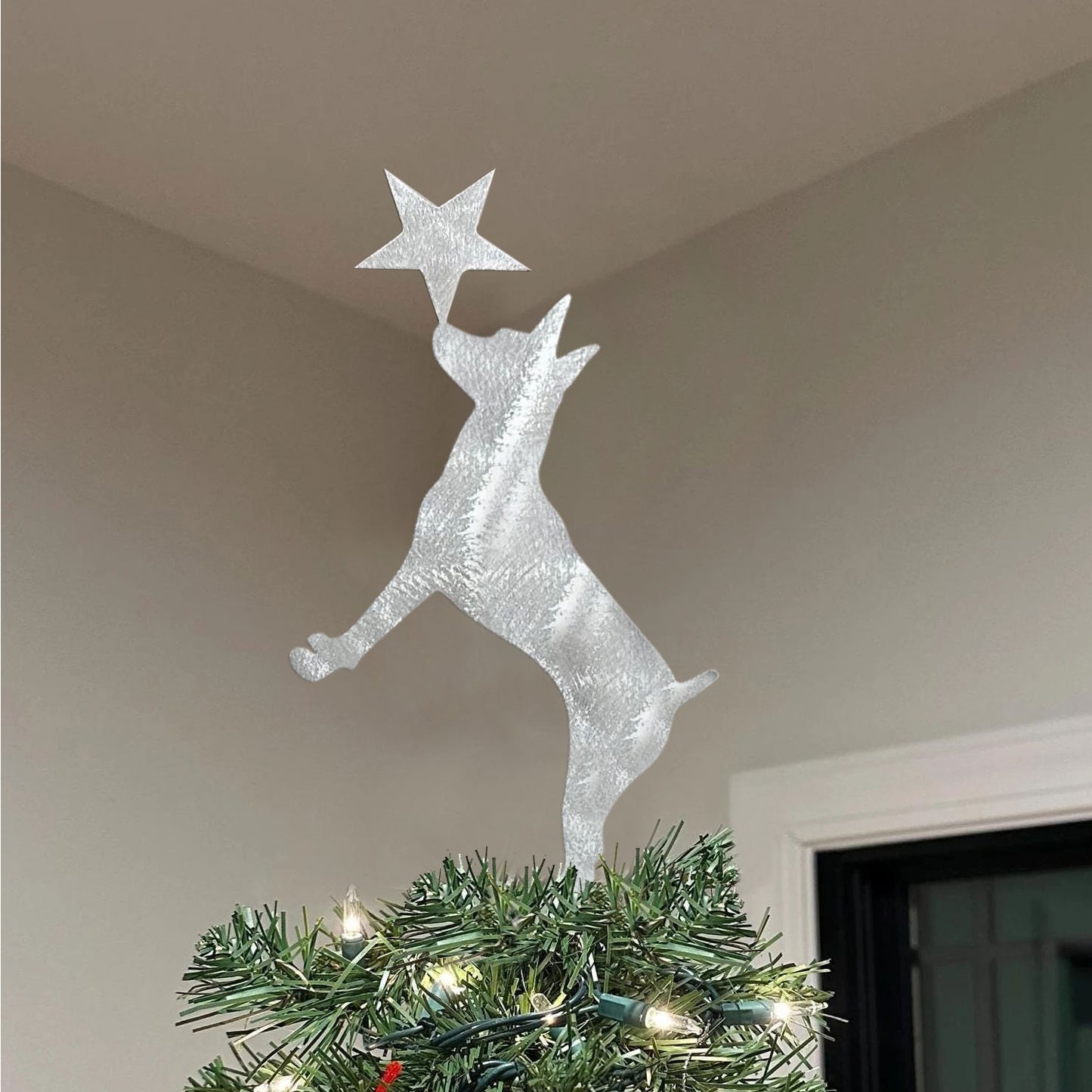 Dog with a star Christmas tree metal topper