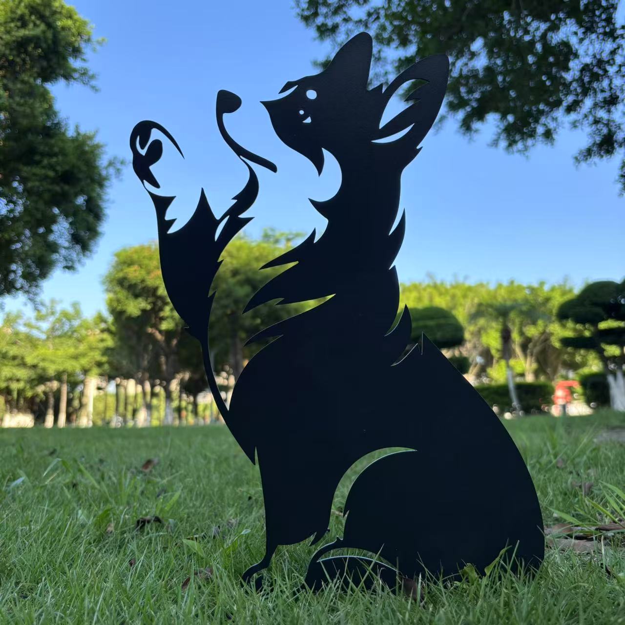 Dog High Five Metal Garden Stake